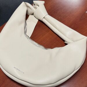 Newbella purse // 030502